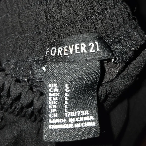 Forever 21 V-Neck Lace Halter Jumpsuit - Picture 8 of 8